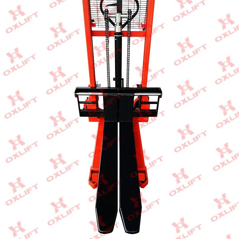 Фото 89 - Ручной Гидравлический Штабелер HS 1615 OXLIFT 1500 кг 1,6 м.