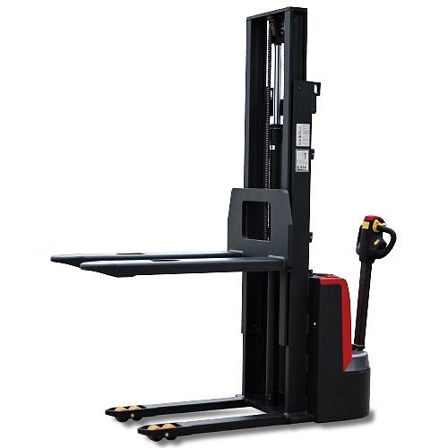 Фото 38 - Самоходный Штабелер AX-3015 OXLIFT 3 м 1500 кг.
