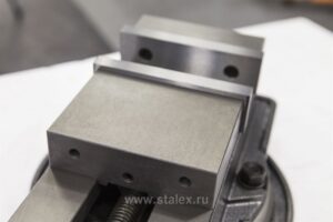 Фото 18 - Тиски станочные STALEX QM16100.