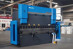 Фото 33 - MetalTec HBС 110/2500 4+1 ЧПУ МТ-15  Листогибочный пресс с ЧПУ.